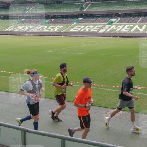 13.09.2026 - 21. swb-Marathon Bremen Michael Burmester http://msf.ph/oto/10333619 13.09.2026 13:06:27 Laufen im Stadion 109, 156, 217, 244, 287, 303, 310, 323, 372, 394, 430, 454, 536, 578, 613, 647, 716, 784, 831, 834, 891, 900, 922, 1073, 1083, 1205, 1243, 1274, 1308, 1365, 1369, 1380, 1437, 1533, 1545, 1574, 1581, 1627, 1823, 1848, 1871, 1909, 1914, 1926, 1932, 1938, 2076, 2089, 2090, 2126, 2219, 2241, 2244, 2265, 2275, 2301, 2310, 2318, 2355, 2356, 2393, 2440, 2464, 2602, 2699, 2707, 2721, 2742, 2764, 2818, 2902, 2911, 2959, 2960, 2985, 3030, 3115, 3278, 3444, 3485 meine-sportfotos.de