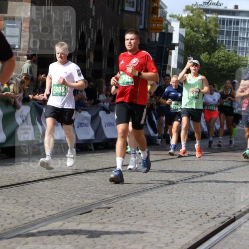 13.09.2026 - 21. swb-Marathon Bremen Strokosch-Dieckow http://msf.ph/oto/10333631 13.09.2026 13:31:37 Ziel 217, 1398, 1627, 2244, 2513, 2602, 2707, 3152, 3343, 3392, 3396, 3762, 4477, 4647, 5375, 5504, 5673, 5720, 5765, 5846, 5979, 6147, 6619, 6732, 6968, 7001, 7296, 7812, 8035, 8097, 8339, 8342, 8726, 9147, 9274, 9337, 9822, 9969, 9977, 13066, 310, 578, 846, 3115, 3205, 3239, 3244, 3278, 3858, 3989, 4030, 4164, 4998, 5158, 5325, 5363, 5426, 5899, 6062, 6100, 6193, 6213, 6354, 6602, 7242, 7260, 7608, 7790, 7941, 7964, 8078, 8166, 8206, 9016, 9033, 9188, 9568, 9785, 9914, 13151 meine-sportfotos.de