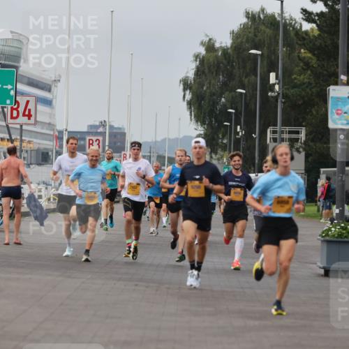 13.09.2026 - Kiel Lauf Andreas Tolksdorf http://msf.ph/oto/10333633 13.09.2026 09:51:51 Kiellinie 3, 4, 3, 2937, 1290, 8656 meine-sportfotos.de