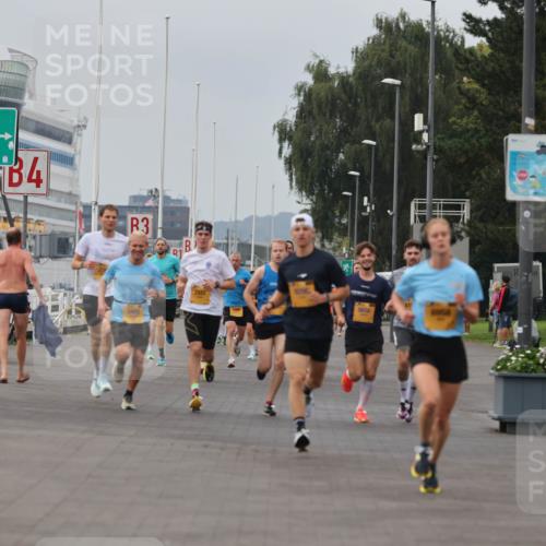 13.09.2026 - Kiel Lauf Andreas Tolksdorf http://msf.ph/oto/10333634 13.09.2026 09:51:52 Kiellinie 4, 3, 1, 2937, 41 meine-sportfotos.de