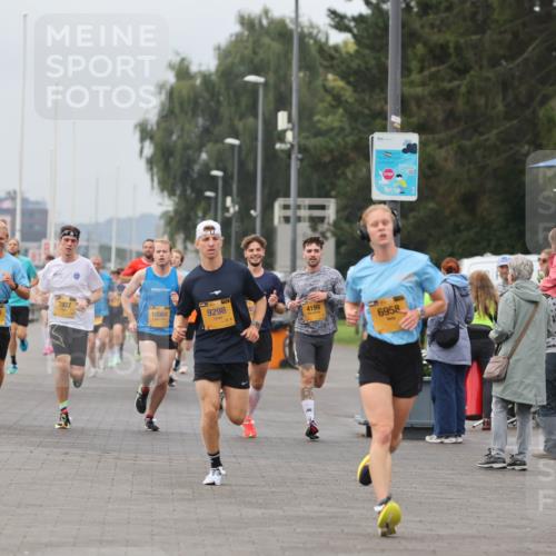 13.09.2026 - Kiel Lauf Andreas Tolksdorf http://msf.ph/oto/10333658 13.09.2026 09:51:52 Kiellinie 4, 2937, 3465, 10964, 9298, 4199, 6958 meine-sportfotos.de