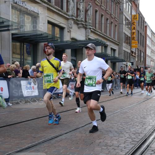 13.09.2026 - 21. swb-Marathon Bremen Strokosch-Dieckow http://msf.ph/oto/10333665 13.09.2026 13:23:51 Ziel 102, 342, 776, 909, 1199, 1250, 2210, 2295, 2370, 2491, 2967, 3044, 3372, 4559, 5012, 5104, 5146, 5208, 5257, 5397, 5481, 5623, 5928, 6105, 6772, 7059, 7069, 7081, 7094, 7105, 8082, 8179, 8415, 9087, 9916, 10059, 13007, 13219, 135, 342, 672, 2288, 2409, 2485, 2490, 2517, 2560, 2627, 3078, 3138, 3642, 3856, 3939, 4601, 4671, 5011, 5116, 5146, 5231, 5908, 6157, 6332, 6648, 6843, 6848, 7216, 7357, 7475, 7761, 8051, 8052, 8095, 8290, 8560, 10115, 13007, 13197 meine-sportfotos.de