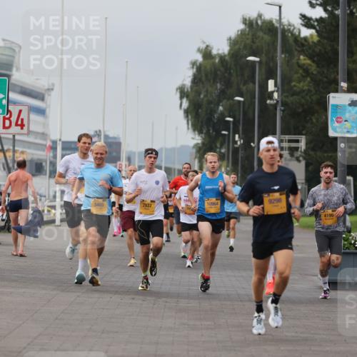 13.09.2026 - Kiel Lauf Andreas Tolksdorf http://msf.ph/oto/10333681 13.09.2026 09:51:53 Kiellinie 4, 3465, 2937, 10964, 9298, 4199, 6958 meine-sportfotos.de