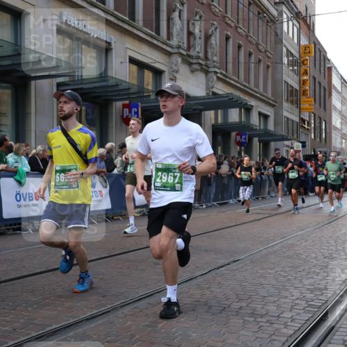 13.09.2026 - 21. swb-Marathon Bremen Strokosch-Dieckow http://msf.ph/oto/10333683 13.09.2026 13:23:52 Ziel 102, 776, 909, 1199, 1250, 2210, 2295, 2370, 2491, 2967, 3044, 3372, 4000, 4559, 5012, 5104, 5208, 5257, 5397, 5481, 5623, 5928, 5929, 6105, 6772, 7059, 7069, 7081, 7094, 7105, 8082, 8179, 8415, 9087, 9916, 10059, 13219, 135, 342, 672, 2288, 2485, 2490, 2517, 2560, 2627, 3138, 3642, 3856, 4601, 4671, 5011, 5116, 5146, 5231, 5908, 6157, 6332, 6648, 6843, 6848, 7105, 7216, 7357, 7475, 7761, 8051, 8052, 8095, 8290, 8560, 10059, 10115, 13007, 13197 meine-sportfotos.de