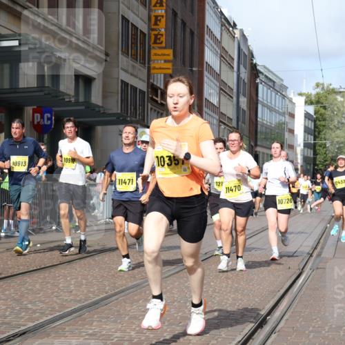 13.09.2026 - 21. swb-Marathon Bremen Strokosch-Dieckow http://msf.ph/oto/10333696 13.09.2026 11:03:51 Ziel 10182, 10291, 10390, 10516, 10607, 10613, 10659, 10671, 10672, 10720, 10726, 10912, 10913, 11221, 11318, 11319, 11336, 11470, 11471, 11539, 11618, 11720, 11726, 11909, 12001, 12103, 12113, 12140, 12260, 12276, 12392, 12433, 10090, 10091, 10152, 10327, 10357, 10403, 10420, 10429, 10569, 10796, 10902, 10918, 10950, 11149, 11211, 11325, 11411, 11451, 11511, 11595, 11655, 11746, 11868, 11967, 12074, 12504 meine-sportfotos.de