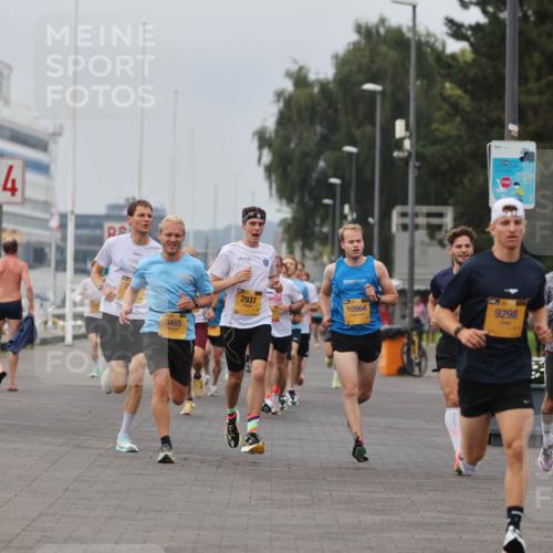 13.09.2026 - Kiel Lauf Andreas Tolksdorf http://msf.ph/oto/10333706 13.09.2026 09:51:54 Kiellinie 4, 3465, 2937, 10964, 9298, 4199 meine-sportfotos.de