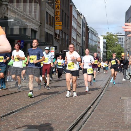 13.09.2026 - 21. swb-Marathon Bremen Strokosch-Dieckow http://msf.ph/oto/10333729 13.09.2026 11:03:51 Ziel 10182, 10291, 10390, 10516, 10607, 10613, 10659, 10671, 10672, 10720, 10726, 10912, 10913, 11221, 11318, 11319, 11336, 11470, 11471, 11539, 11618, 11720, 11726, 11909, 12001, 12103, 12113, 12140, 12260, 12276, 12392, 12433, 10090, 10091, 10152, 10327, 10357, 10403, 10420, 10429, 10569, 10796, 10902, 10918, 10950, 11149, 11211, 11325, 11411, 11451, 11511, 11595, 11655, 11746, 11868, 11967, 12074, 12504 meine-sportfotos.de