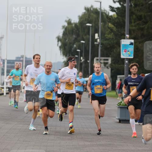 13.09.2026 - Kiel Lauf Andreas Tolksdorf http://msf.ph/oto/10333733 13.09.2026 09:51:55 Kiellinie 84, 275, 3465, 2937, 10964, 8, 9298, 99, 119 meine-sportfotos.de
