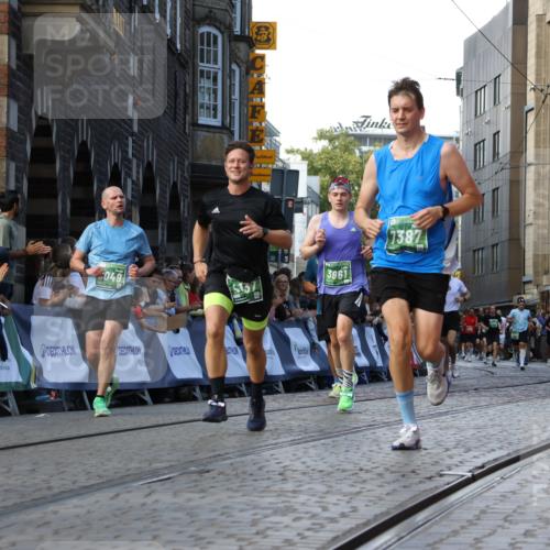 13.09.2026 - 21. swb-Marathon Bremen Strokosch-Dieckow http://msf.ph/oto/10333739 13.09.2026 13:16:47 Ziel 755, 792, 816, 1076, 1162, 2604, 5255, 5554, 5963, 6367, 7053, 7603, 7801, 8171, 8288, 9031, 9115, 385, 1970, 2319, 3246, 3706, 3961, 4137, 6049, 6704, 6819, 7297, 7387 meine-sportfotos.de