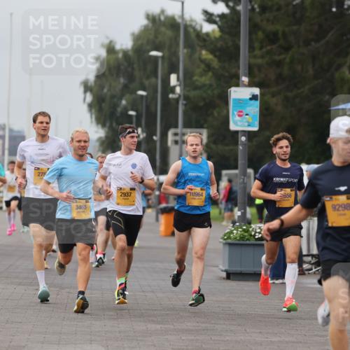 13.09.2026 - Kiel Lauf Andreas Tolksdorf http://msf.ph/oto/10333751 13.09.2026 09:51:55 Kiellinie 34, 39, 275, 3465, 2937, 964, 656, 9298 meine-sportfotos.de