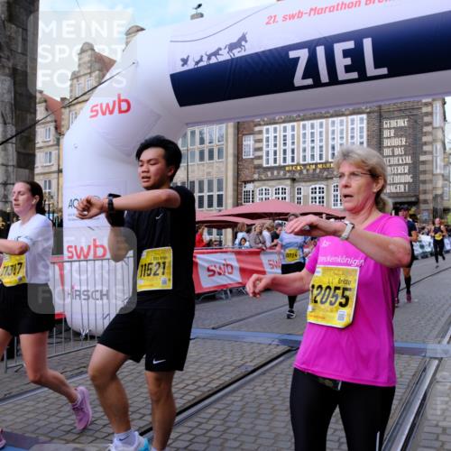 13.09.2026 - 21. swb-Marathon Bremen Tim E. http://msf.ph/oto/10333791 13.09.2026 11:05:48 Ziel 10186, 10259, 10260, 10432, 10717, 10864, 11146, 11314, 11334, 11387, 11394, 11520, 11521, 11571, 11572, 11724, 11791, 11892, 11947, 12055, 12156, 12251, 12273, 12330, 12362, 12501 meine-sportfotos.de