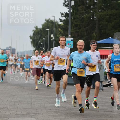 13.09.2026 - Kiel Lauf Andreas Tolksdorf http://msf.ph/oto/10333797 13.09.2026 09:51:57 Kiellinie 4, 3, 7294, 5001, 2756, 3465, 937, 10964, 39, 865 meine-sportfotos.de