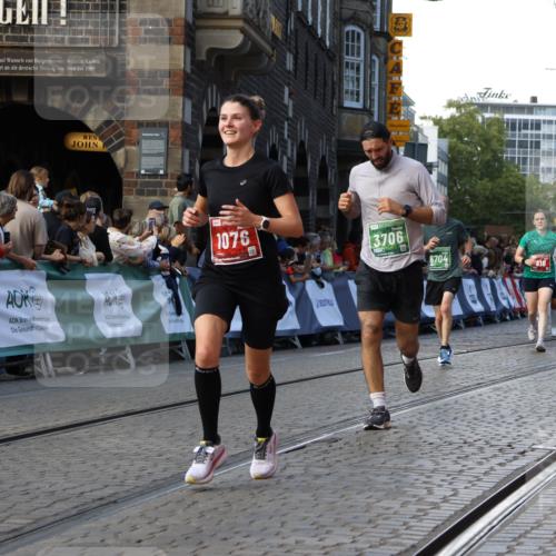 13.09.2026 - 21. swb-Marathon Bremen Strokosch-Dieckow http://msf.ph/oto/10333807 13.09.2026 13:16:55 Ziel 696, 734, 816, 827, 985, 1076, 1162, 2474, 2604, 4135, 4485, 5255, 6367, 7053, 7603, 7801, 7875, 8171, 8288, 2052, 3246, 3706, 4156, 6624, 6704, 6953, 7284, 8111, 8418, 8858 meine-sportfotos.de