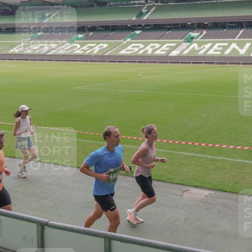 13.09.2026 - 21. swb-Marathon Bremen Michael Burmester http://msf.ph/oto/10333811 13.09.2026 13:06:50 Laufen im Stadion 109, 132, 156, 217, 244, 287, 303, 310, 372, 394, 430, 454, 489, 578, 607, 613, 682, 716, 784, 831, 834, 846, 891, 900, 922, 1083, 1173, 1189, 1205, 1274, 1365, 1369, 1380, 1387, 1437, 1532, 1533, 1545, 1574, 1581, 1600, 1823, 1841, 1848, 1854, 1871, 1909, 1926, 1938, 2070, 2076, 2090, 2219, 2244, 2265, 2275, 2283, 2310, 2318, 2355, 2356, 2393, 2440, 2464, 2699, 2707, 2721, 2731, 2755, 2818, 2902, 2911, 2949, 2960, 3115, 3444, 3485 meine-sportfotos.de
