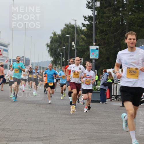 13.09.2026 - Kiel Lauf Andreas Tolksdorf http://msf.ph/oto/10333847 13.09.2026 09:51:59 Kiellinie 3, 4, 2664, 6585, 24, 7294, 5001, 2756 meine-sportfotos.de