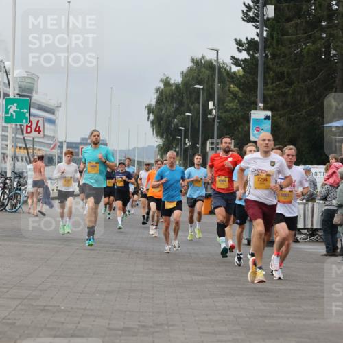 13.09.2026 - Kiel Lauf Andreas Tolksdorf http://msf.ph/oto/10333866 13.09.2026 09:52:00 Kiellinie 4, 2107, 4564, 7294, 5001 meine-sportfotos.de