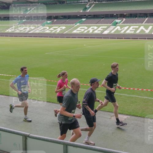 13.09.2026 - 21. swb-Marathon Bremen Michael Burmester http://msf.ph/oto/10333872 13.09.2026 13:06:57 Laufen im Stadion 109, 132, 156, 217, 287, 303, 310, 372, 394, 430, 454, 489, 578, 607, 613, 682, 716, 784, 809, 831, 834, 846, 891, 900, 922, 1083, 1173, 1189, 1205, 1210, 1274, 1322, 1364, 1365, 1369, 1380, 1387, 1437, 1532, 1533, 1545, 1574, 1581, 1600, 1823, 1841, 1848, 1854, 1871, 1909, 1926, 1938, 2070, 2076, 2090, 2219, 2244, 2265, 2275, 2283, 2310, 2318, 2355, 2356, 2393, 2405, 2440, 2464, 2492, 2565, 2699, 2707, 2721, 2731, 2755, 2818, 2902, 2911, 2949, 2960, 3115 meine-sportfotos.de