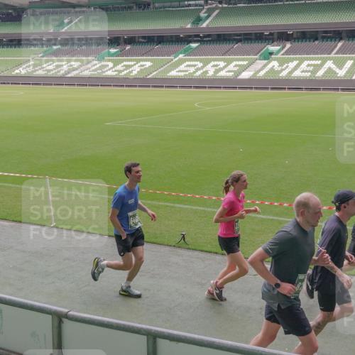 13.09.2026 - 21. swb-Marathon Bremen Michael Burmester http://msf.ph/oto/10333879 13.09.2026 13:06:57 Laufen im Stadion 109, 132, 156, 217, 287, 303, 310, 372, 394, 430, 454, 489, 578, 607, 613, 682, 716, 784, 809, 831, 834, 846, 891, 900, 922, 1083, 1173, 1189, 1205, 1210, 1274, 1322, 1364, 1365, 1369, 1380, 1387, 1437, 1532, 1533, 1545, 1574, 1581, 1600, 1823, 1841, 1848, 1854, 1871, 1909, 1926, 1938, 2070, 2076, 2090, 2219, 2244, 2265, 2275, 2283, 2310, 2318, 2355, 2356, 2393, 2405, 2440, 2464, 2492, 2565, 2699, 2707, 2721, 2731, 2755, 2818, 2902, 2911, 2949, 2960, 3115 meine-sportfotos.de