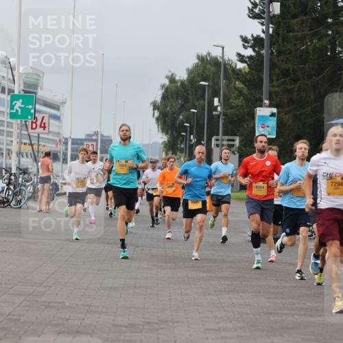13.09.2026 - Kiel Lauf Andreas Tolksdorf http://msf.ph/oto/10333884 13.09.2026 09:52:00 Kiellinie 4, 2107, 2664, 6585, 4564, 24, 7294 meine-sportfotos.de