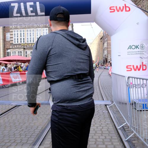 13.09.2026 - 21. swb-Marathon Bremen Tim E. http://msf.ph/oto/10333909 13.09.2026 11:05:51 Ziel 10186, 10238, 10259, 10260, 10432, 10457, 10717, 10864, 11146, 11314, 11334, 11387, 11394, 11520, 11521, 11571, 11572, 11724, 11791, 11892, 11947, 12055, 12156, 12251, 12273, 12330, 12362, 12501 meine-sportfotos.de