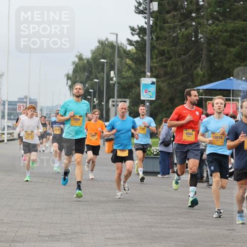 13.09.2026 - Kiel Lauf Andreas Tolksdorf http://msf.ph/oto/10333920 13.09.2026 09:52:01 Kiellinie 3, 4, 3, 2107, 10784, 2664, 8566, 6585, 2158, 4564, 10019, 8643, 24, 7294 meine-sportfotos.de