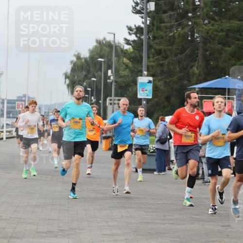 13.09.2026 - Kiel Lauf Andreas Tolksdorf http://msf.ph/oto/10333923 13.09.2026 09:52:02 Kiellinie 4, 3, 2107, 2664, 8566, 6585, 2150, 86, 4564, 10019, 2, 4810, 7294 meine-sportfotos.de