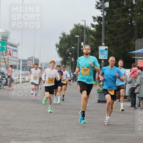 13.09.2026 - Kiel Lauf Andreas Tolksdorf http://msf.ph/oto/10333950 13.09.2026 09:52:02 Kiellinie 4, 83, 2107, 38, 2664, 6585, 69, 39, 4564 meine-sportfotos.de
