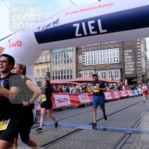 13.09.2026 - 21. swb-Marathon Bremen Tim E. http://msf.ph/oto/10333968 13.09.2026 11:05:55 Ziel 10168, 10186, 10238, 10259, 10260, 10432, 10457, 10864, 11024, 11146, 11314, 11387, 11394, 11520, 11521, 11571, 11572, 11724, 11791, 11892, 11947, 12055, 12156, 12273, 12330, 12362, 12501, 12773 meine-sportfotos.de