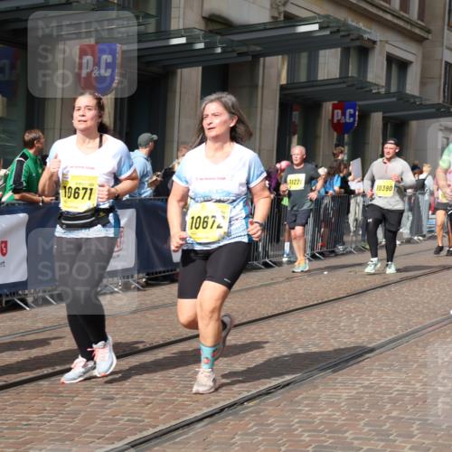 13.09.2026 - 21. swb-Marathon Bremen Strokosch-Dieckow http://msf.ph/oto/10334009 13.09.2026 11:03:57 Ziel 10182, 10245, 10291, 10390, 10516, 10526, 10613, 10671, 10672, 10726, 10912, 10913, 11214, 11215, 11221, 11248, 11318, 11336, 11410, 11539, 11720, 11726, 11740, 11909, 12001, 12009, 12103, 12113, 12276, 12929, 10090, 10091, 10152, 10327, 10357, 10403, 10429, 10569, 10607, 10659, 10720, 10796, 10918, 10950, 11149, 11319, 11325, 11451, 11470, 11471, 11511, 11595, 11618, 11868, 11967, 12074, 12140, 12260, 12392, 12433, 12504 meine-sportfotos.de