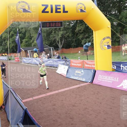 13.09.2026 - Airport Race Dennis Weichert http://msf.ph/oto/10334018 13.09.2026 10:32:39 Ziel 4142, 5035, 5161, 5262, 5321, 5437 meine-sportfotos.de