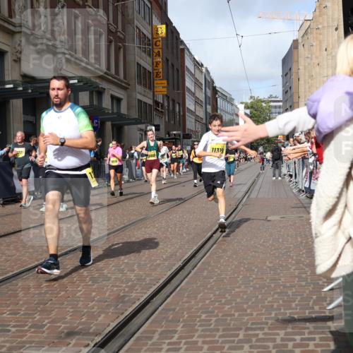 13.09.2026 - 21. swb-Marathon Bremen Strokosch-Dieckow http://msf.ph/oto/10334083 13.09.2026 11:03:59 Ziel 10182, 10245, 10291, 10390, 10516, 10526, 10613, 10671, 10672, 10755, 10913, 11214, 11215, 11221, 11248, 11318, 11336, 11410, 11539, 11720, 11726, 11740, 11909, 12001, 12009, 12103, 12113, 12276, 12929, 10090, 10091, 10152, 10327, 10357, 10403, 10429, 10569, 10607, 10659, 10720, 10726, 10796, 10912, 10913, 10918, 10950, 11149, 11319, 11325, 11451, 11470, 11471, 11511, 11595, 11618, 11868, 11967, 12074, 12140, 12260, 12392, 12433, 12504 meine-sportfotos.de