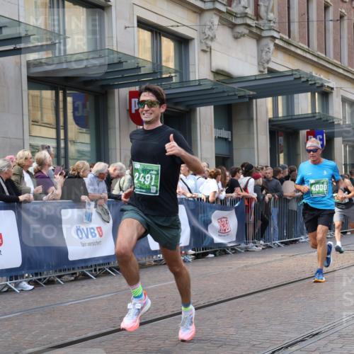 13.09.2026 - 21. swb-Marathon Bremen Strokosch-Dieckow http://msf.ph/oto/10334088 13.09.2026 13:24:02 Ziel 776, 909, 1199, 1250, 2295, 2491, 3372, 3994, 4000, 4559, 5012, 5208, 5257, 5481, 5572, 5668, 5669, 5928, 5929, 5953, 6080, 6105, 7059, 7069, 7081, 7156, 7568, 8082, 8310, 8415, 8784, 9087, 9264, 9573, 9676, 9916, 102, 342, 2210, 2288, 2370, 2517, 2967, 3044, 3372, 3642, 4601, 4671, 5011, 5104, 5116, 5146, 5231, 5257, 5397, 5623, 6332, 6648, 6772, 7094, 7105, 7216, 7357, 7475, 7761, 8051, 8052, 8179, 8290, 10059, 10115, 13007, 13197 meine-sportfotos.de