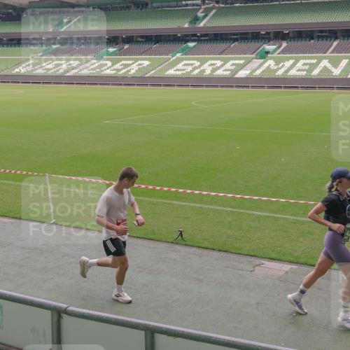 13.09.2026 - 21. swb-Marathon Bremen Michael Burmester http://msf.ph/oto/10334097 13.09.2026 13:07:30 Laufen im Stadion 109, 132, 156, 287, 303, 310, 372, 430, 454, 489, 551, 578, 607, 613, 682, 716, 800, 808, 809, 831, 834, 846, 884, 911, 922, 1083, 1173, 1189, 1205, 1210, 1285, 1322, 1364, 1365, 1369, 1387, 1395, 1437, 1532, 1545, 1574, 1600, 1688, 1823, 1831, 1841, 1848, 1854, 1871, 1909, 1926, 1938, 2003, 2070, 2090, 2215, 2219, 2275, 2283, 2318, 2355, 2356, 2366, 2405, 2440, 2492, 2565, 2611, 2699, 2707, 2721, 2731, 2755, 2782, 2802, 2818, 2831, 2866, 2902, 2911, 2949, 2960 meine-sportfotos.de