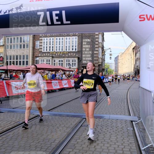 13.09.2026 - 21. swb-Marathon Bremen Tim E. http://msf.ph/oto/10334100 13.09.2026 11:05:59 Ziel 10168, 10238, 10259, 10260, 10305, 10457, 10864, 11024, 11520, 11724, 11791, 11892, 11947, 12156, 12273, 12330, 12362, 12378, 12501, 12523, 12773 meine-sportfotos.de