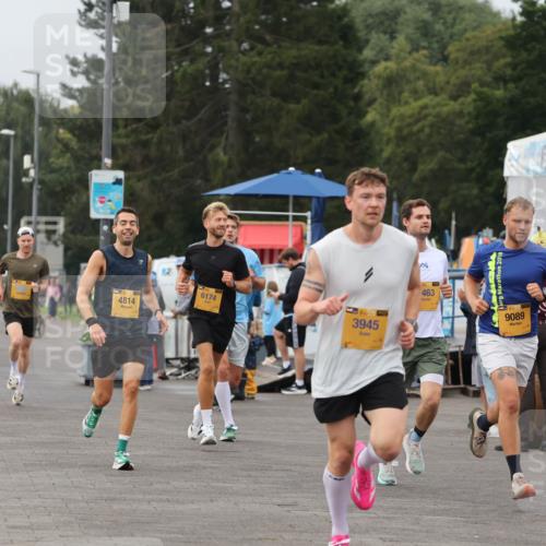13.09.2026 - Kiel Lauf Andreas Tolksdorf http://msf.ph/oto/10334110 13.09.2026 09:52:09 Kiellinie 13, 10548, 4814, 6174, 1, 38, 3945, 39, 463, 2018, 15, 38, 9089 meine-sportfotos.de