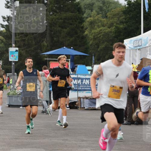 13.09.2026 - Kiel Lauf Andreas Tolksdorf http://msf.ph/oto/10334120 13.09.2026 09:52:10 Kiellinie 1054, 4814, 6174, 3945, 2018, 9089 meine-sportfotos.de