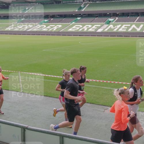 13.09.2026 - 21. swb-Marathon Bremen Michael Burmester http://msf.ph/oto/10334132 13.09.2026 13:07:34 Laufen im Stadion 109, 132, 156, 287, 303, 310, 372, 454, 489, 551, 578, 607, 613, 682, 716, 800, 808, 809, 831, 834, 846, 884, 911, 922, 1083, 1173, 1189, 1205, 1210, 1285, 1322, 1364, 1365, 1369, 1387, 1395, 1437, 1532, 1545, 1574, 1600, 1688, 1823, 1831, 1841, 1848, 1854, 1871, 1909, 1926, 1938, 2003, 2070, 2090, 2215, 2219, 2229, 2275, 2283, 2318, 2356, 2366, 2405, 2440, 2492, 2565, 2611, 2635, 2699, 2707, 2721, 2727, 2731, 2755, 2782, 2802, 2818, 2831, 2866, 2902, 2911, 2949, 2960 meine-sportfotos.de