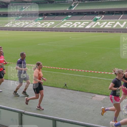 13.09.2026 - 21. swb-Marathon Bremen Michael Burmester http://msf.ph/oto/10334140 13.09.2026 13:07:35 Laufen im Stadion 109, 132, 156, 287, 303, 310, 372, 454, 489, 551, 578, 607, 613, 682, 716, 800, 808, 809, 831, 834, 846, 884, 911, 922, 1083, 1173, 1189, 1205, 1210, 1285, 1322, 1364, 1365, 1369, 1387, 1395, 1437, 1532, 1545, 1574, 1600, 1688, 1823, 1831, 1841, 1848, 1854, 1871, 1909, 1926, 1938, 2003, 2070, 2090, 2215, 2219, 2229, 2275, 2283, 2318, 2356, 2366, 2405, 2440, 2492, 2565, 2611, 2635, 2699, 2707, 2721, 2727, 2731, 2755, 2782, 2802, 2818, 2831, 2866, 2902, 2911, 2949, 2960 meine-sportfotos.de