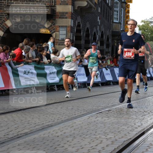 13.09.2026 - 21. swb-Marathon Bremen Strokosch-Dieckow http://msf.ph/oto/10334164 13.09.2026 13:17:07 Ziel 385, 472, 675, 696, 734, 827, 985, 1970, 2319, 2473, 2474, 2809, 3716, 3961, 4135, 4137, 4485, 5255, 5772, 6049, 6531, 6535, 6819, 7297, 7387, 7875, 842, 2052, 3148, 4805, 6095, 6624, 6734, 6759, 8418 meine-sportfotos.de