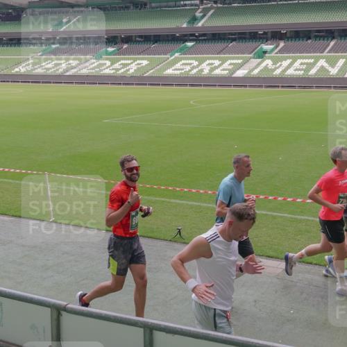 13.09.2026 - 21. swb-Marathon Bremen Michael Burmester http://msf.ph/oto/10334165 13.09.2026 13:07:37 Laufen im Stadion 109, 132, 156, 287, 303, 310, 372, 489, 551, 578, 607, 613, 682, 716, 800, 808, 809, 831, 834, 846, 884, 911, 922, 1083, 1173, 1189, 1205, 1210, 1285, 1322, 1364, 1365, 1369, 1387, 1395, 1437, 1532, 1545, 1574, 1600, 1688, 1823, 1831, 1841, 1848, 1854, 1871, 1909, 1926, 1938, 2003, 2041, 2070, 2090, 2215, 2219, 2229, 2275, 2283, 2318, 2356, 2366, 2405, 2440, 2492, 2565, 2611, 2635, 2699, 2707, 2721, 2727, 2731, 2755, 2782, 2802, 2818, 2831, 2866, 2902, 2911, 2949, 2960 meine-sportfotos.de
