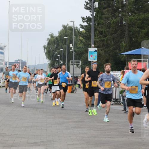 13.09.2026 - Kiel Lauf Andreas Tolksdorf http://msf.ph/oto/10334279 13.09.2026 09:52:15 Kiellinie 4, 33, 10435, 12738, 4278, 11169, 180, 4438, 30, 6156 meine-sportfotos.de