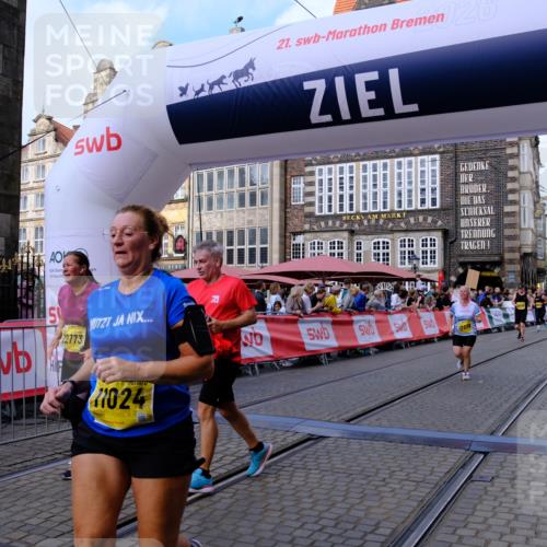 13.09.2026 - 21. swb-Marathon Bremen Tim E. http://msf.ph/oto/10334291 13.09.2026 11:06:03 Ziel 10018, 10168, 10238, 10259, 10260, 10305, 10382, 10457, 10864, 11024, 11164, 11520, 11791, 11947, 12156, 12362, 12378, 12501, 12523, 12528, 12773 meine-sportfotos.de