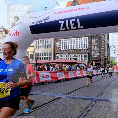 13.09.2026 - 21. swb-Marathon Bremen Tim E. http://msf.ph/oto/10334299 13.09.2026 11:06:03 Ziel 10018, 10168, 10238, 10259, 10260, 10305, 10382, 10457, 10864, 11024, 11164, 11520, 11791, 11947, 12156, 12362, 12378, 12501, 12523, 12528, 12773 meine-sportfotos.de