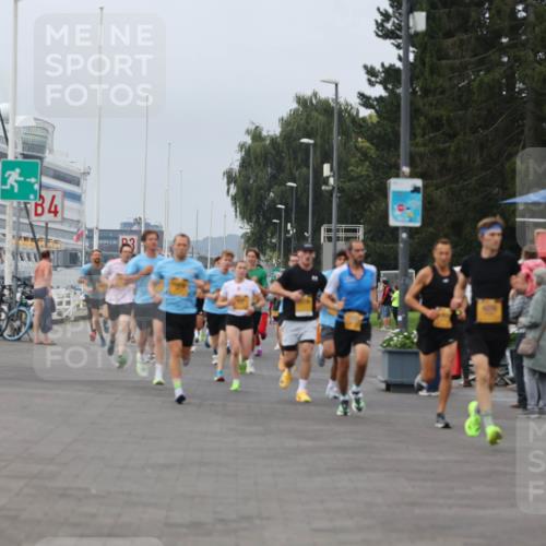 13.09.2026 - Kiel Lauf Andreas Tolksdorf http://msf.ph/oto/10334300 13.09.2026 09:52:16 Kiellinie 34 meine-sportfotos.de