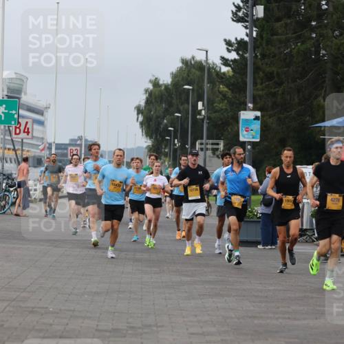 13.09.2026 - Kiel Lauf Andreas Tolksdorf http://msf.ph/oto/10334314 13.09.2026 09:52:17 Kiellinie 3, 4, 10435, 12738, 11701, 1800, 7233, 4278, 11169 meine-sportfotos.de
