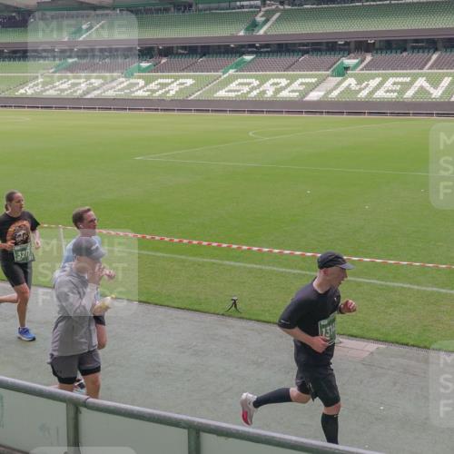 13.09.2026 - 21. swb-Marathon Bremen Michael Burmester http://msf.ph/oto/10334316 13.09.2026 13:07:55 Laufen im Stadion 132, 156, 310, 372, 489, 551, 607, 682, 716, 800, 808, 809, 831, 834, 846, 884, 911, 922, 1083, 1124, 1173, 1189, 1205, 1210, 1285, 1289, 1322, 1364, 1369, 1387, 1395, 1437, 1532, 1545, 1559, 1600, 1688, 1831, 1841, 1848, 1854, 1871, 1899, 1926, 1938, 2003, 2041, 2070, 2090, 2215, 2219, 2229, 2283, 2318, 2366, 2380, 2405, 2440, 2467, 2492, 2565, 2611, 2635, 2699, 2707, 2721, 2727, 2731, 2755, 2782, 2802, 2818, 2831, 2841, 2866, 2897, 2902, 2911, 2930, 2949, 2960, 3067 meine-sportfotos.de