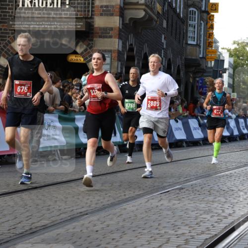 13.09.2026 - 21. swb-Marathon Bremen Strokosch-Dieckow http://msf.ph/oto/10334319 13.09.2026 13:17:11 Ziel 385, 472, 675, 696, 734, 827, 1970, 2319, 2473, 2474, 2809, 3706, 3716, 3961, 4135, 4137, 4485, 5772, 6049, 6531, 6535, 6704, 6819, 7297, 7387, 7875, 842, 3148, 4805, 6095, 6734, 6759, 6803, 8532, 8714 meine-sportfotos.de