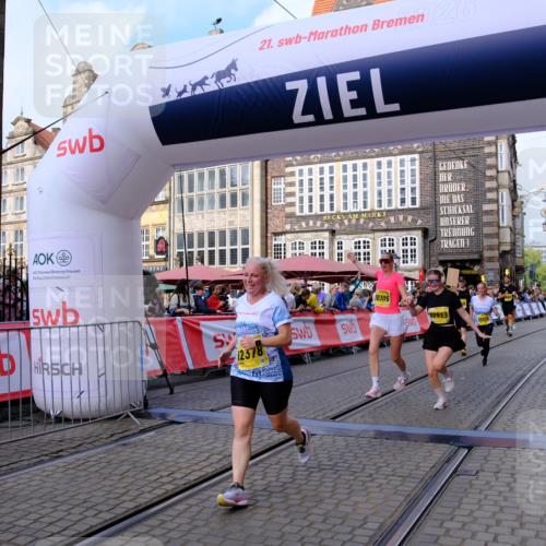 13.09.2026 - 21. swb-Marathon Bremen Tim E. http://msf.ph/oto/10334373 13.09.2026 11:06:05 Ziel 10018, 10168, 10238, 10259, 10260, 10305, 10382, 10457, 10619, 10864, 11024, 11132, 11164, 11477, 11520, 11791, 11947, 12156, 12186, 12378, 12501, 12523, 12528, 12773 meine-sportfotos.de