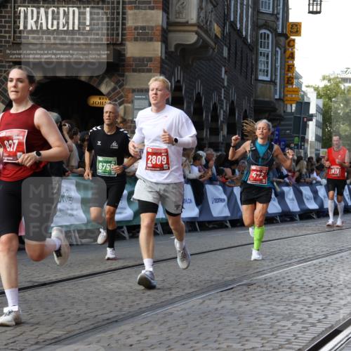 13.09.2026 - 21. swb-Marathon Bremen Strokosch-Dieckow http://msf.ph/oto/10334376 13.09.2026 13:17:12 Ziel 385, 472, 675, 696, 734, 827, 1970, 2319, 2473, 2809, 3706, 3716, 3961, 4135, 4137, 4485, 5772, 6049, 6531, 6535, 6704, 6819, 7297, 7387, 842, 3148, 4805, 6095, 6734, 6759, 6803, 8532, 8714 meine-sportfotos.de
