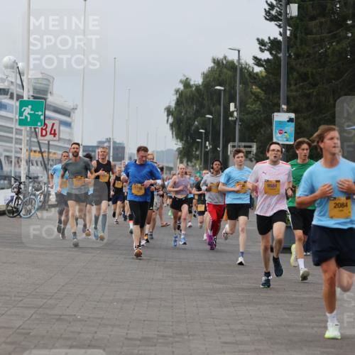 13.09.2026 - Kiel Lauf Andreas Tolksdorf http://msf.ph/oto/10334426 13.09.2026 09:52:21 Kiellinie 3, 4, 1716, 9584, 2084 meine-sportfotos.de